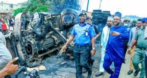18 killed as buses collide on Lagos-Ibadan expressway
