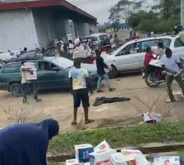 Protesters cart away food items in Osun