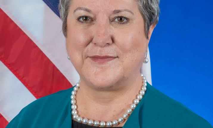 Mary Beth Leonard
