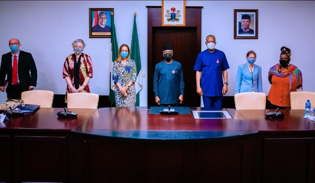 Ben LLewellyn, Gill Atkinson, Helen Oluboye-Grant MOP UK Parliament, Vice President Yemi Osinbajo SAN, Minister of Foreign Affairs Mr. Geoffrey Onyeama, Gail Warrander and Chim Chalemera. 14 December, 2020. Photos; Tolani Alli