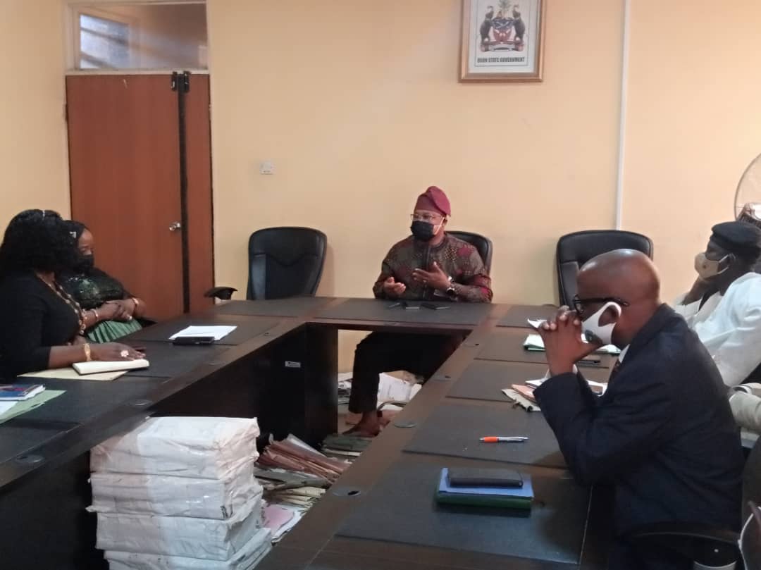 Bola Oyebamiji, during the meeting with chairman & management of OIRS.