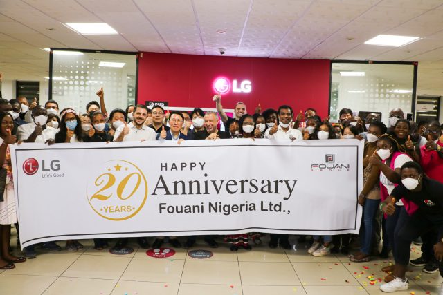 Managing Director, Fouani Nigeria Limited , Mr. Mohamed Fouani flanked around by LG Electronics Nigeria’s staff at the anniversary cake cutting held at the head office, Lagos Island, Nigeria recently.
