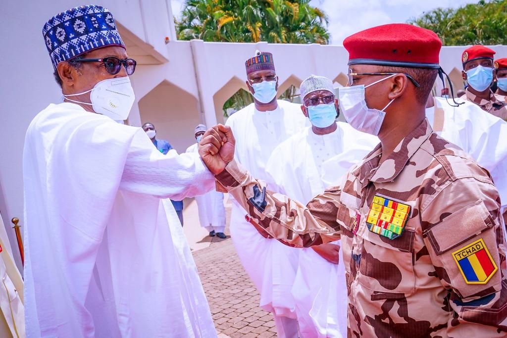 Buhari, Deby