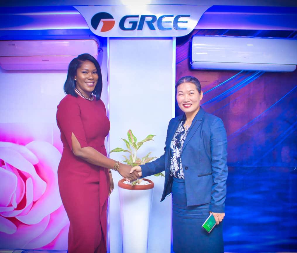 GREE Brand Ambassador, Award Winning Nollywood Actress, Mrs Stephanie Linus and Chairman, Choice International Group (CIG), Chief Diana Chen at the official unveiling of Gree Air Conditioner’s Brand Ambassador at its Head Office, Victoria Island, Lagos recently.