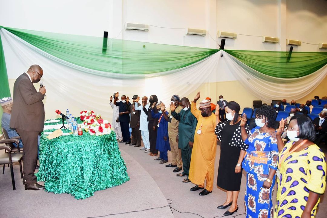 State House staff taking oath of secrecy