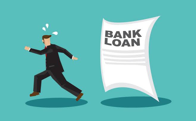 Biting economy forces more Nigerians into debt to survive