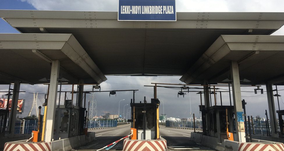 Toll gate