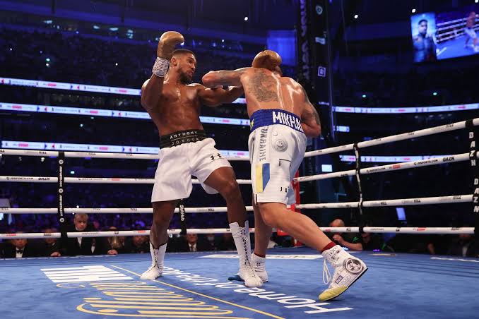 Anthony Joshua versus Oleksandr Usyk