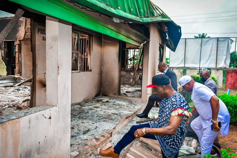 Soludo’s security goes on offensive kills 6 gunmen in Ihiala