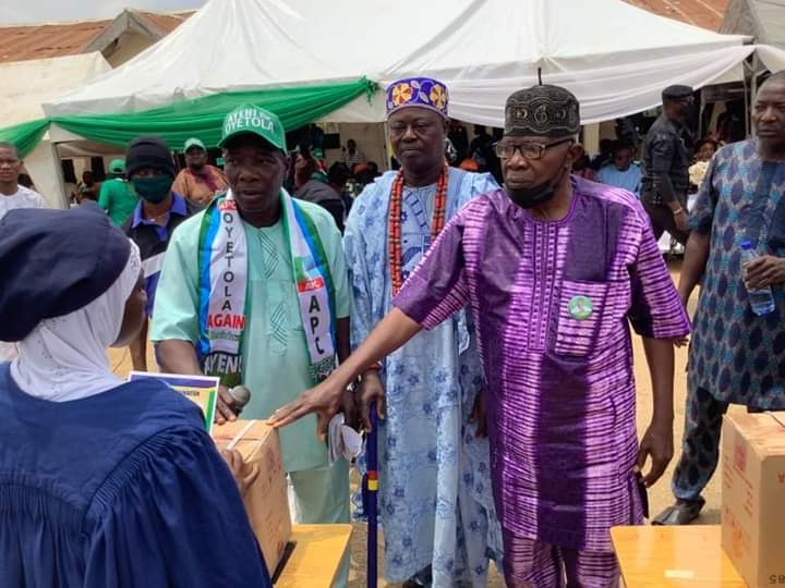 Reps Member, Ayeni empowers youths to cushion effect of Covid 19 in Osun