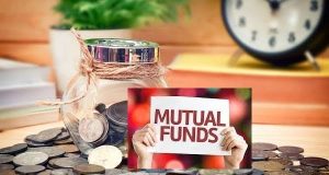 Investors dump mutual funds over inflation, low returns