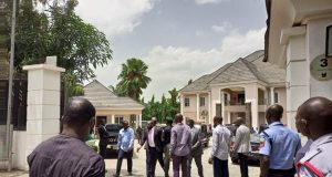 Just In: EFCC operatives besiege Rochas Okorocha’s Abuja residence