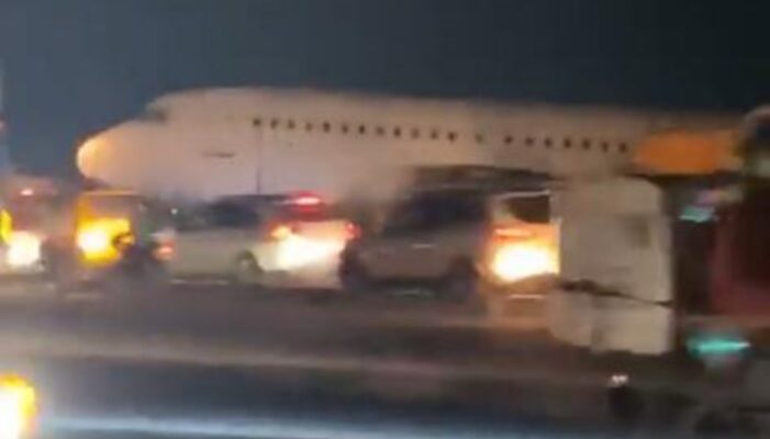 Private jet blocks Ikeja Along, causes traffic gridlock