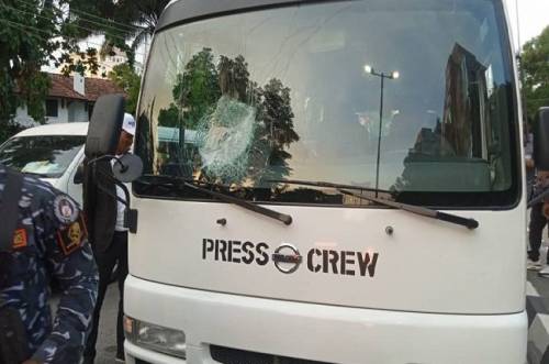 Hoodlums attack Bola Tinubu's convoy in Lagos, two injured