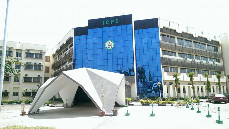 ICPC arrests military contractor, recovers N170m cash, G-Wagon, others