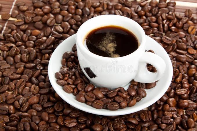Drinking coffee linked to lower mortality risk