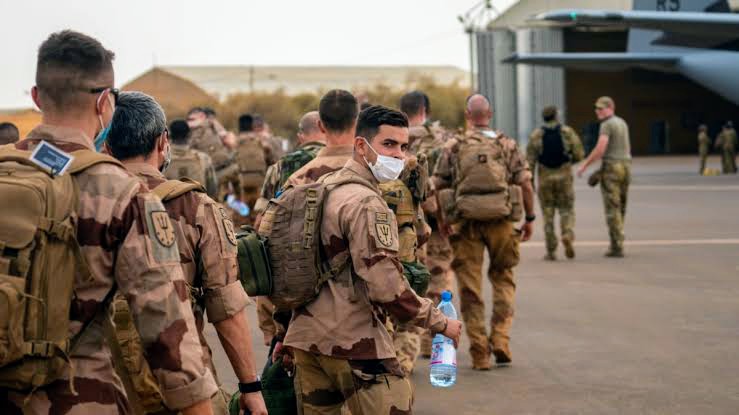 France offers to help Benin, Gulf of Guinea states battle militants