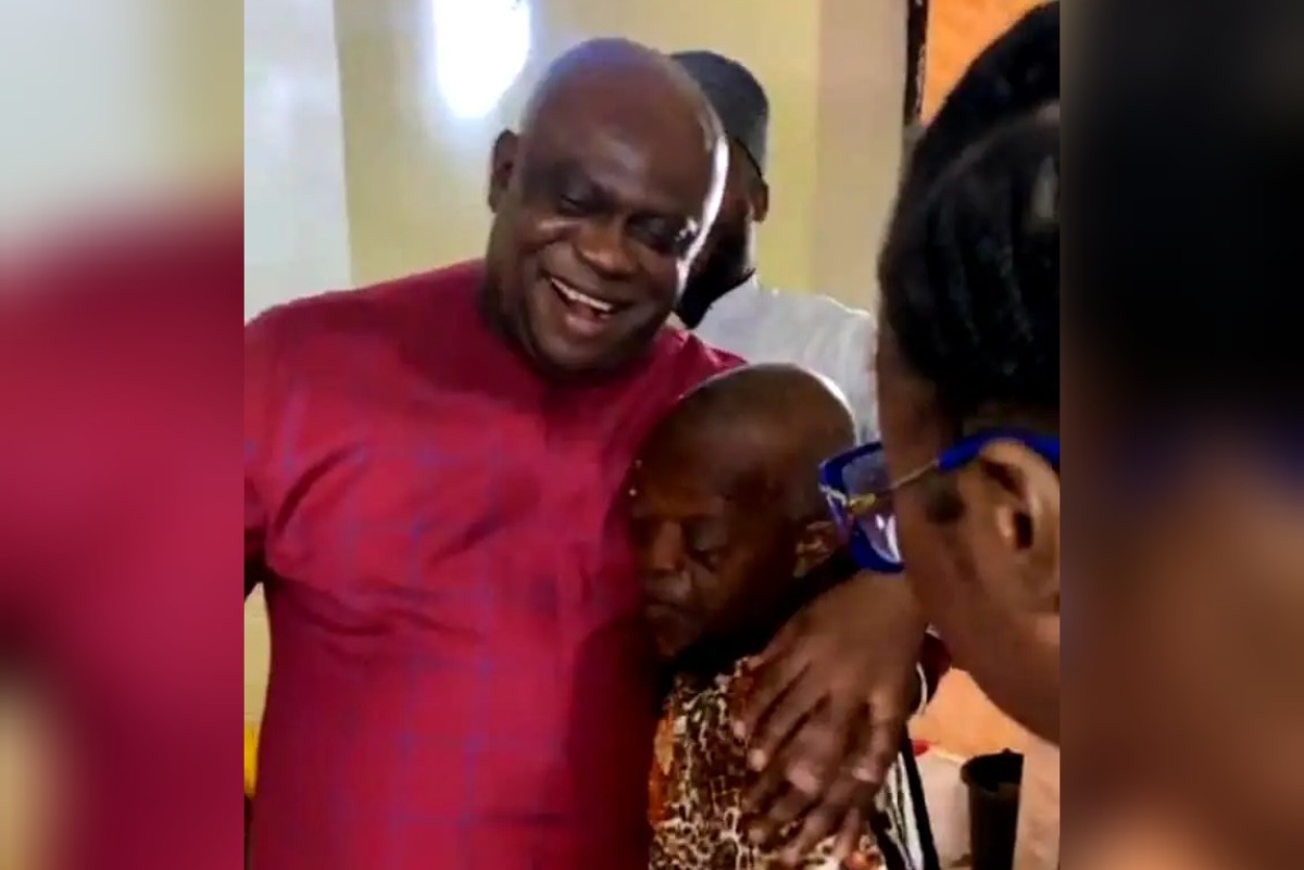 Homeless actor, Aguba in tears after receiving house gift