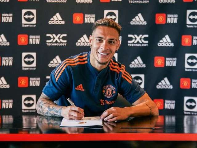 Antony joins Manchester United from Ajax in £81.3m deal