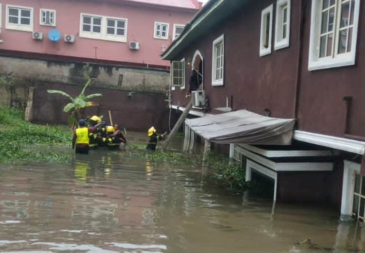 Nine rescued as building sinks in Lagos