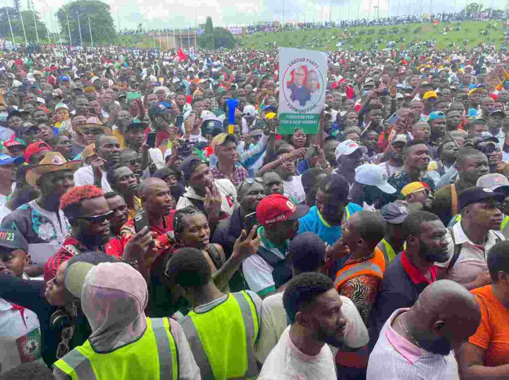 Peter Obi hails newly-wed couple who joined #Obidient rally in Abuja