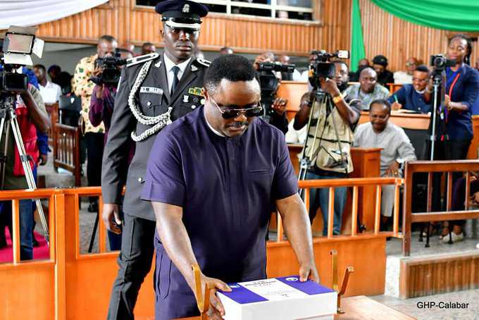Ayade presents N330bn 2023 budget of ‘Quantum Infinitum’ to Cross River assembly