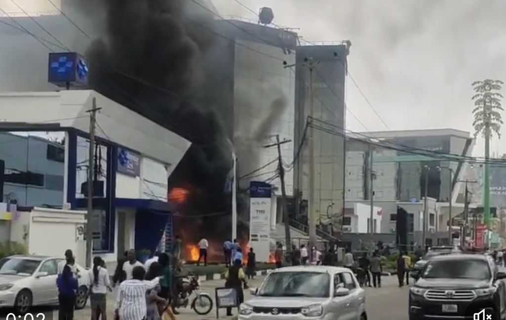 JUST: Many feared killed as explosion rips through Lagos building