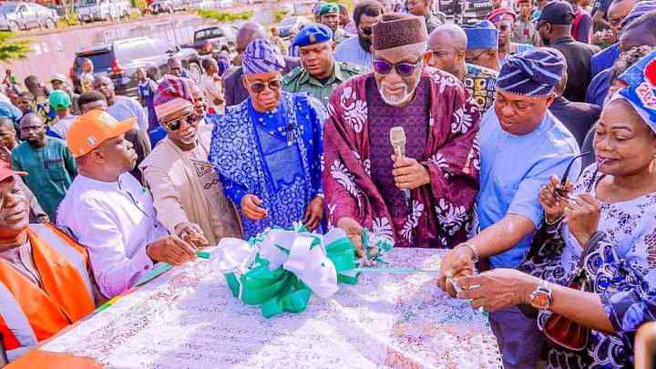 Osun: Akeredolu inaugurates iconic Olaiya flyover in Osogbo