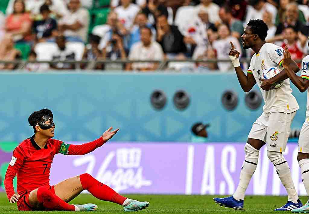 Ghana edge South Korea 3-2 revive World Cup campaign