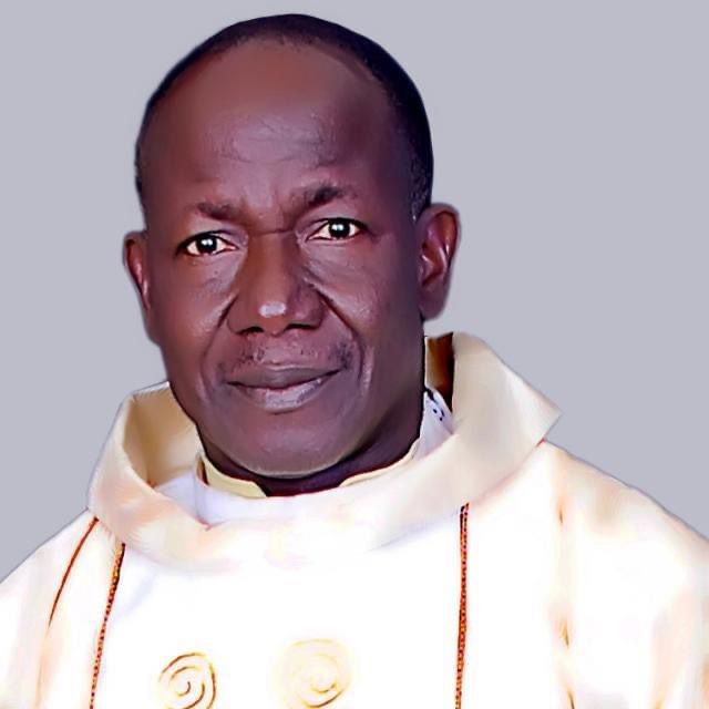 Bandits burn Catholic priest to ashes in Niger, shoot worshippers