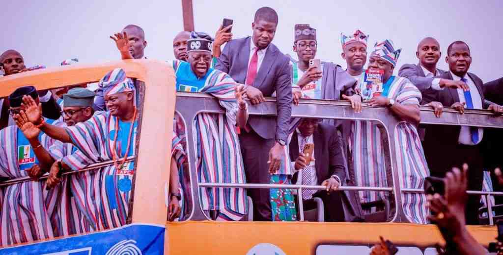 2023: Tinubu in secret deal with Gov. Makinde, S/West leaders