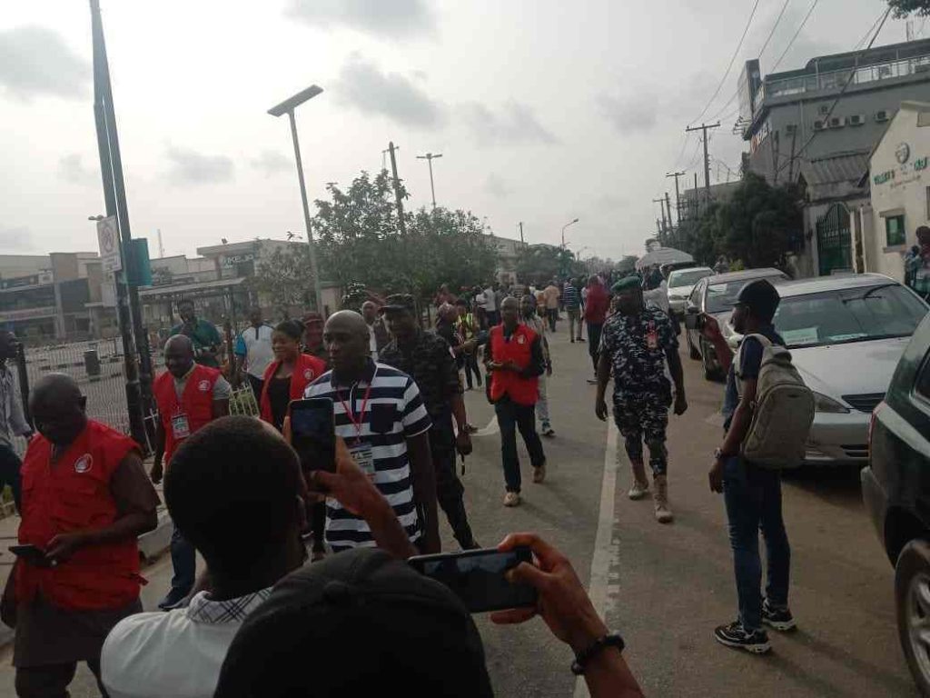 PHOTOS: EFCC arrives Tinubu's polling unit, as he casts his vote
