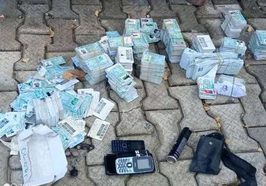 Soldiers recover 1,671 PVCs, ballot papers in a Lagos apartment