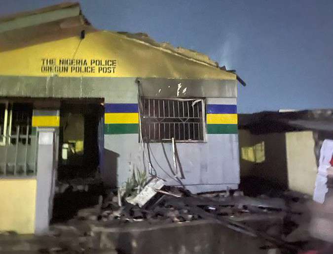 Hoodlums set ablaze police post in Lagos