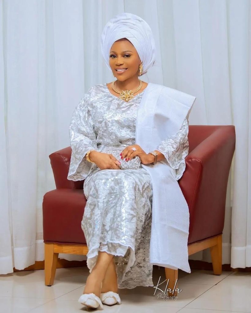 PHOTOS: Ooni unveils another wife, Olori Akinmuda