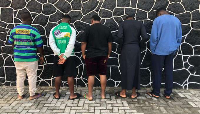 EFCC arrests five suspected internet scammers in Lagos