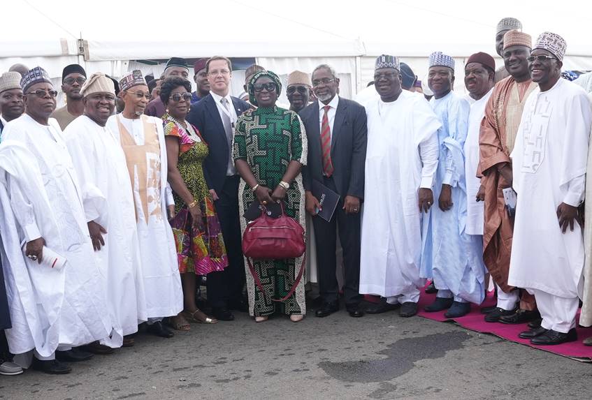 Buhari commissions National Institute for Legislative and Democratic Studies