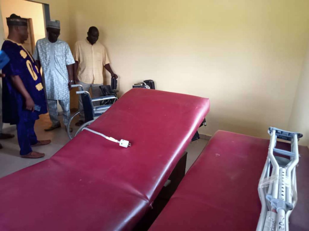 Family donates multi-million naira medical equipment to hospital in Osun