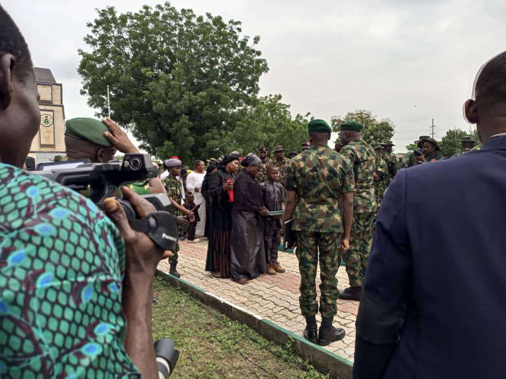 Terrorists kill six soldiers in an ambush in Borno community
