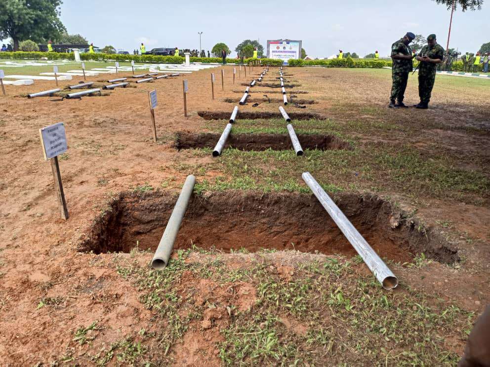PHOTOS: Army buries soldiers killed in Niger ambush