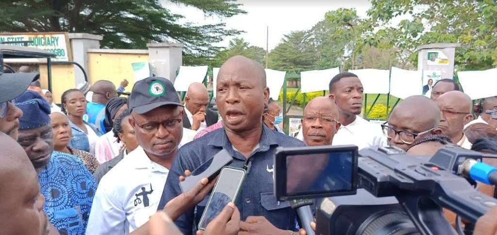 Osun Judiciary workers protest to CJ office, allege maltreatment
