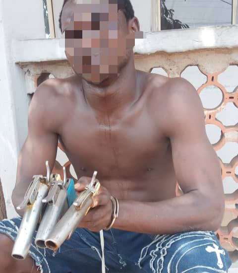 Man nabbed with locally-made pistols in Lagos