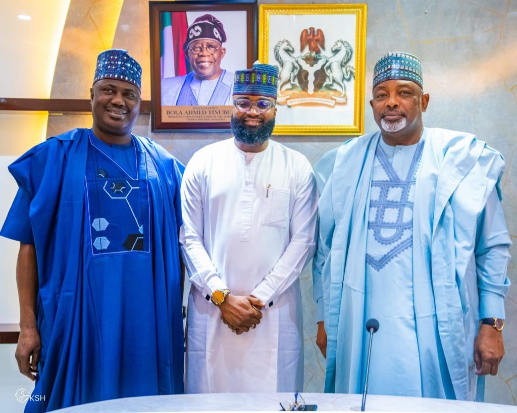 From left: Minister of State for Agriculture and Food Security, Aliyu Sabi Abdullahi; Executive Vice Chairman/Chief Executive Officer, National Agency for Science and Engineering Infrastructure (NASENI), Mr. Khalil Halilu and Minister of Agriculture and Food Security Senator Abubakah Kyari in a group photograph after the meeting in Abuja