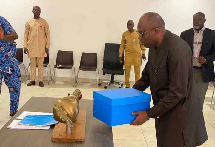 Fubara presents N800bn 2024 budget to five Rivers assembly members
