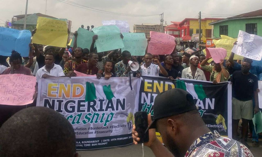 Residents chant anti Tinubu songs as cost of living protest rocks Ibadan