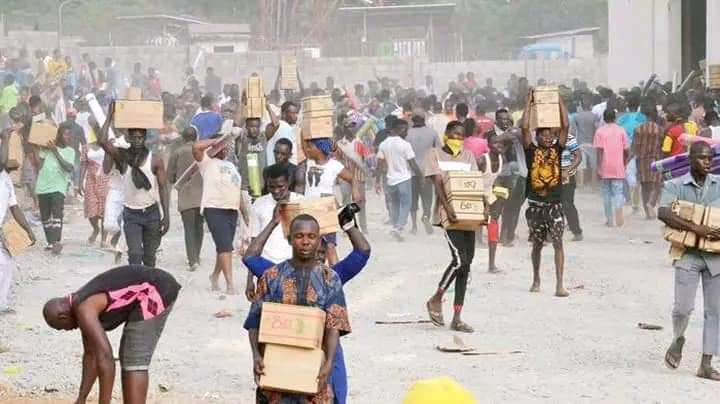 Police arrest 15 suspects over looting of Abuja warehouse