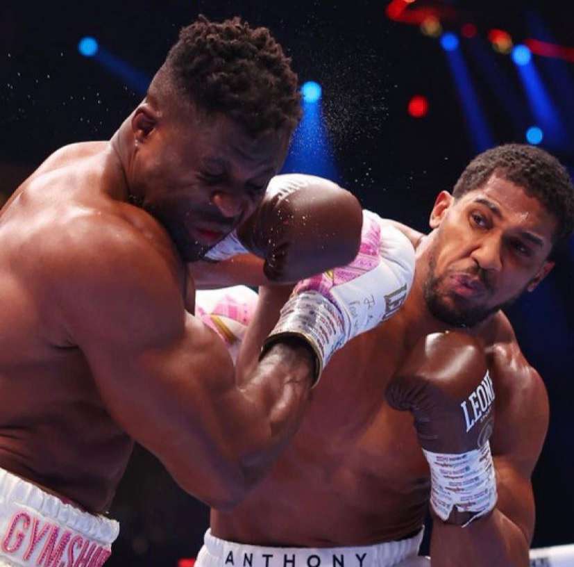 Anthony Joshua knocks out Francis Ngannou with devastating blow in round two