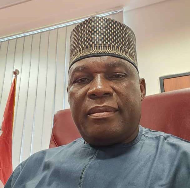 Sen. Oyewumi reaffirms resolve to promote quality education in Osun West