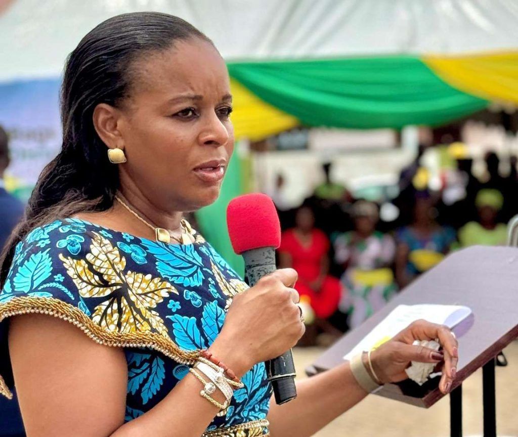 Anambra women benefit from First Lady's  Renewed Hope Initiative