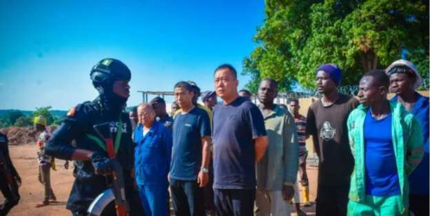 FG nabs three Chinese, two Nigerians for illegal mining in Nasarawa